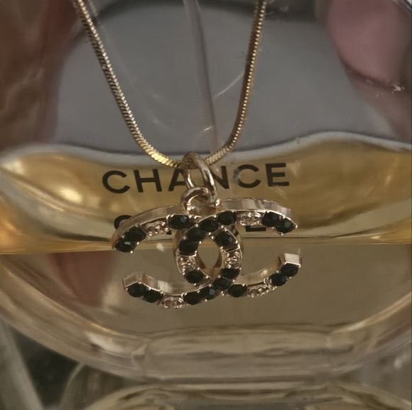 CHANEL Gold and Black Pendant - Picture 1 of 5